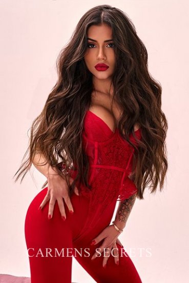 elite london escorts hot young girls petite PETRA.     